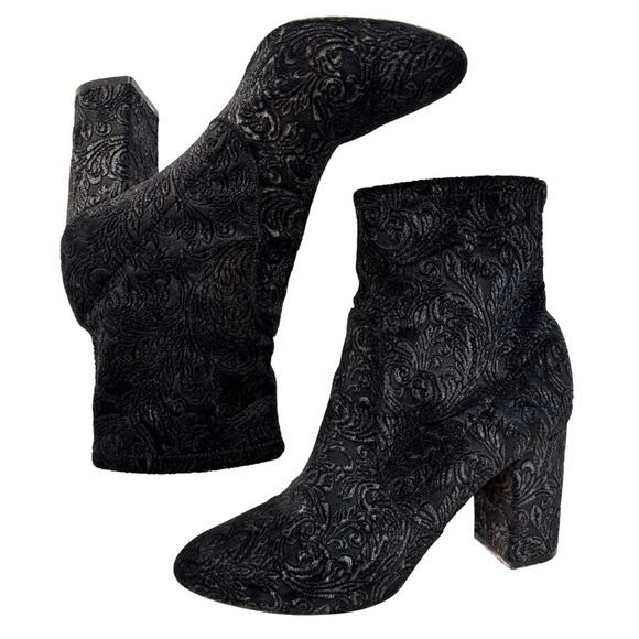 Aquazzura Women’s 9.5 Heeled Velvet Ankle Sock Boots Tonal Baroque Tapestry - Picture 4 of 7